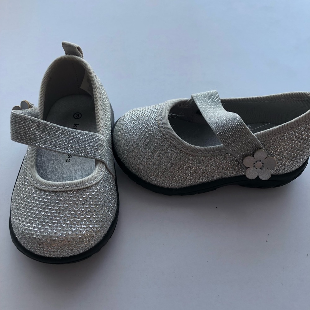 Toddler/baby silver sparkle shoes